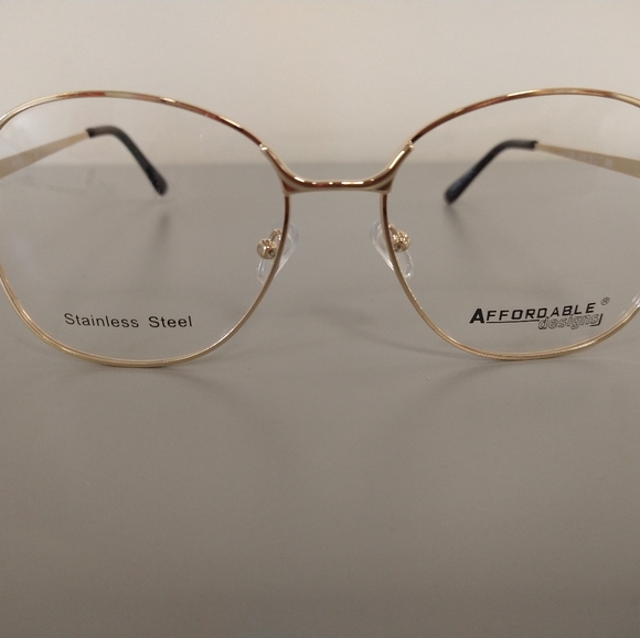 Large Gold Eyeglasses - Picture 8 of 16